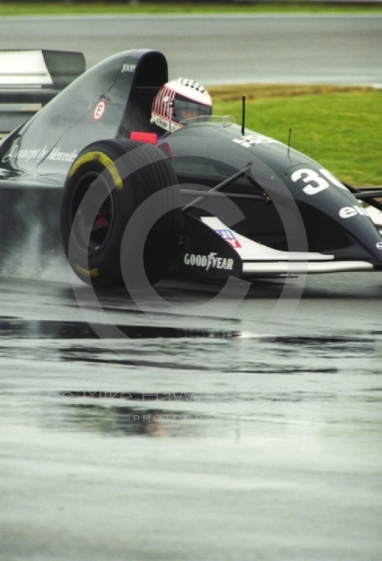 JJ Lehto, Sauber C12, seen during wet qualifying at Silverstone for the 1993 British Grand Prix.
