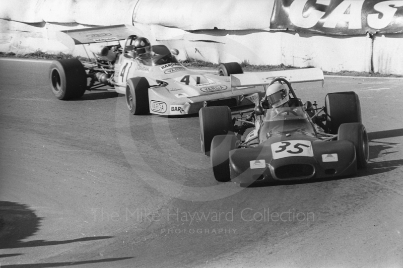 Richard Scott, Uniacke Chemicals, Brabham BT36-9, and Wilson Fittipaldi, Bardhal March 712M-17, Mallory Park, Formula 2, 1972.
