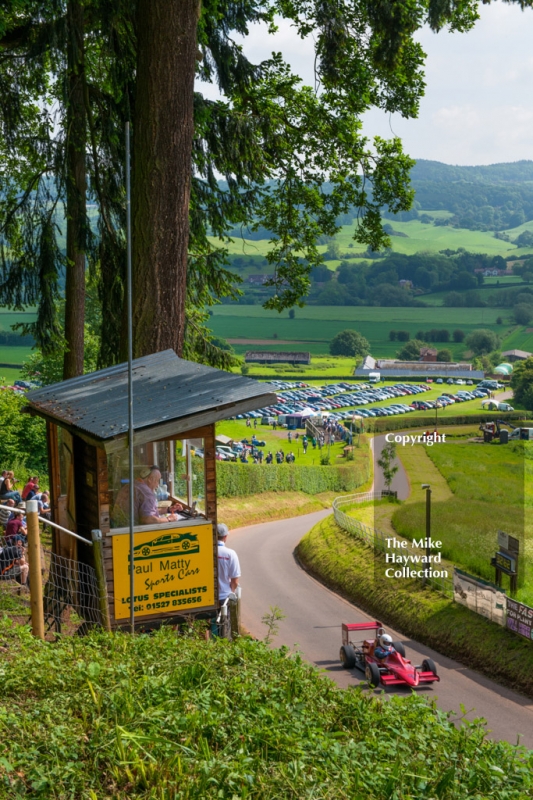 Martin Herridge, Bewley Suzuki 3.2/92, at the crossing, Shelsley Walsh Hill Climb, June 1st 2014. 