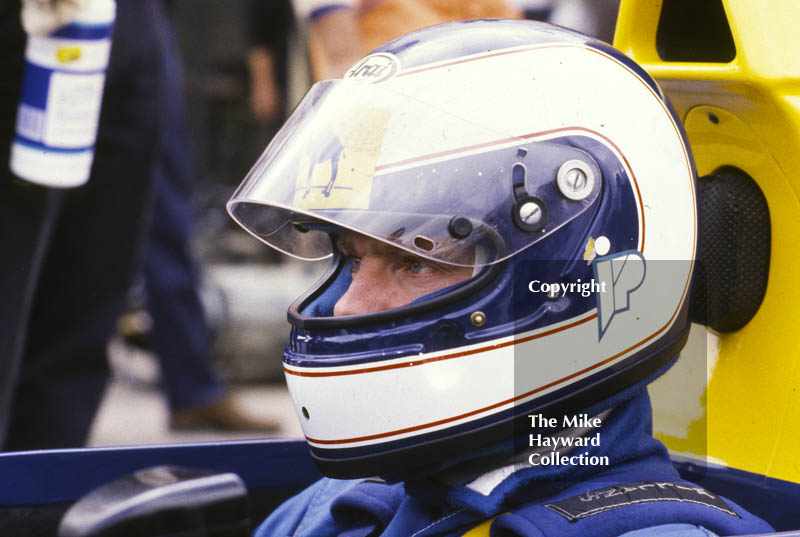 Jonathan Palmer, Tyrrell 018 in the pits, British Grand Prix, Silverstone, 1989.
