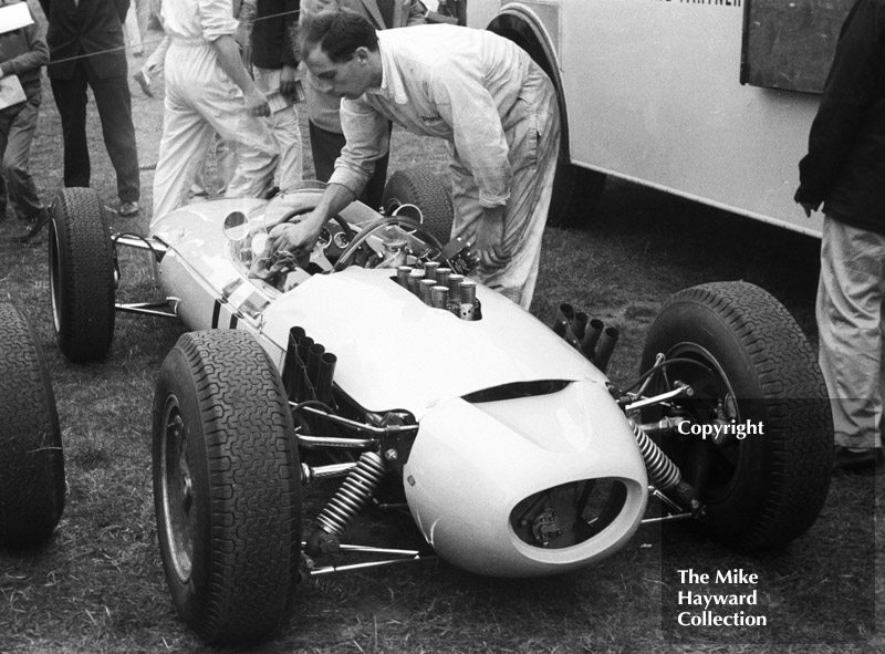 Mechanics prepare Masten Gregory's UDT Lotus 24 BRM, Oulton Park Gold Cup 1962.
