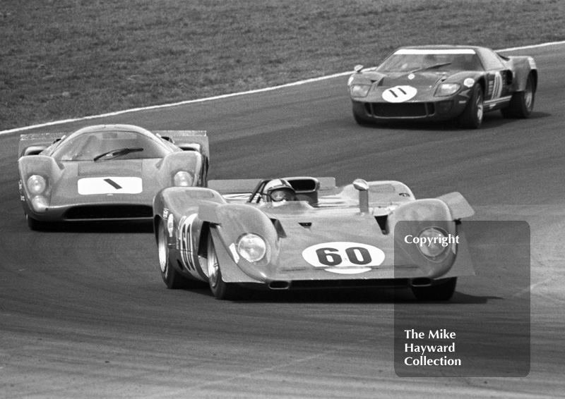 Pedro Rodriguez, Ferrari 312, Paul Hawkins/Jonathan Williams, Lola T70, and Jose Juncadella/Gordon Spice, Ford GT40, Brands Hatch, BOAC 500 1969.
