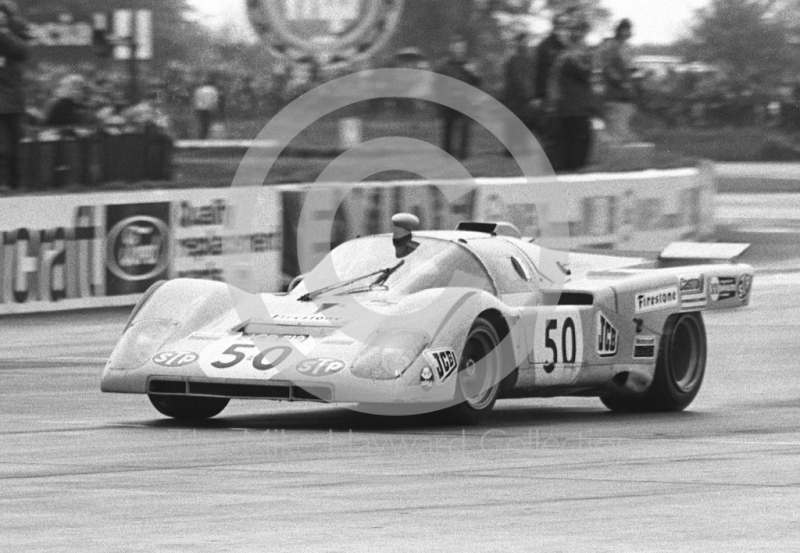 Willie Green, JCB Ferrari 512M, Silverstone, Super Sports 200 1972.
