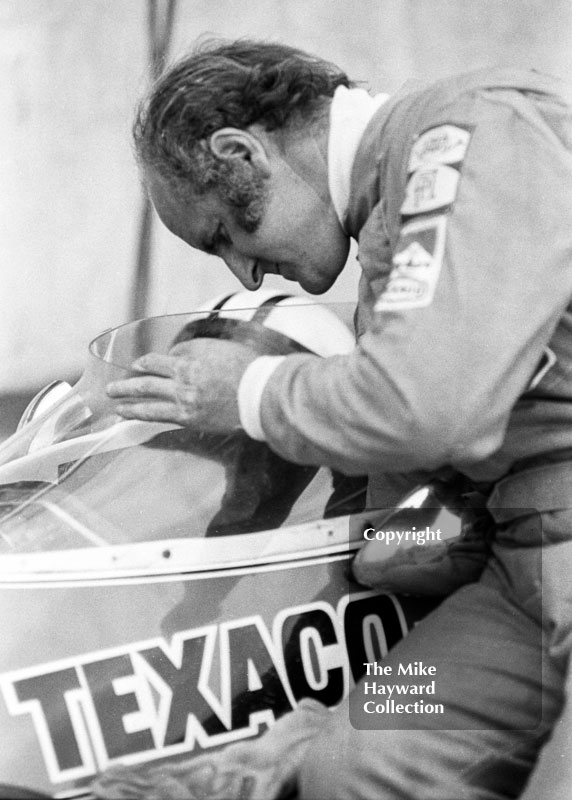 Denny Hulme, Texaco McLaren M23, Brands Hatch, British Grand Prix 1974.
