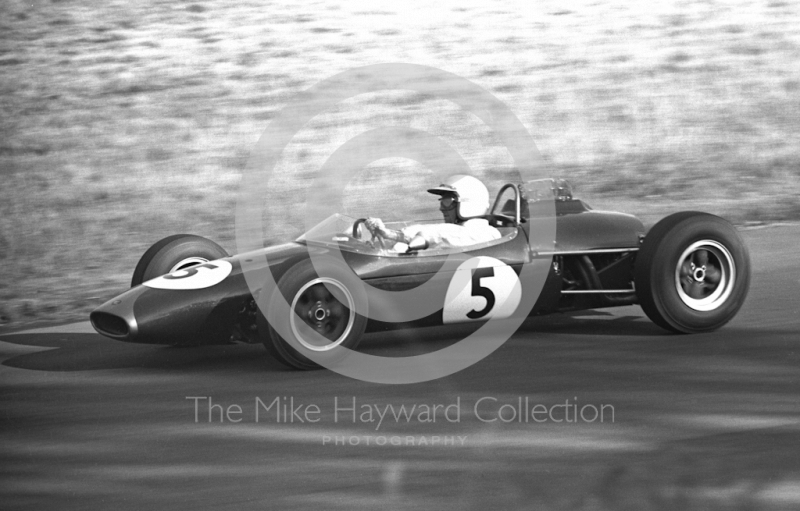 Jack Brabham, Repco Brabham BT10, Oulton Park Gold Cup meeting, 1964.
