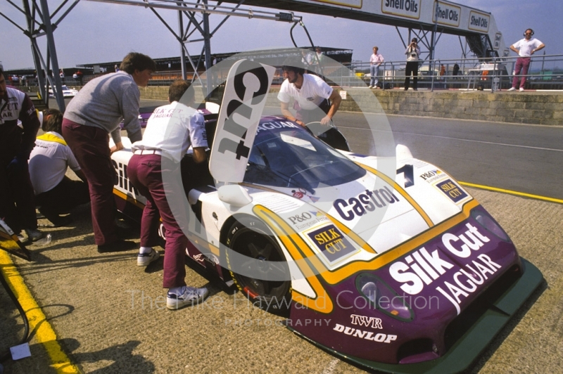 Silk Cut Jaguar XJR-9 in the pits, Silverstone 1000km FIA World Sports-Prototype Championship (round 4).
