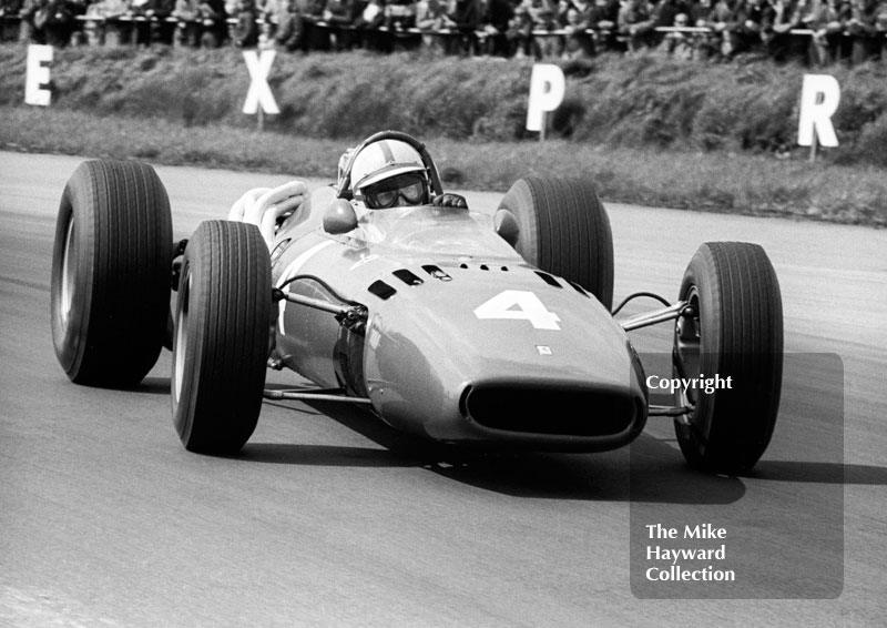 John Surtees, Ferrari V12 312, Silverstone International Trophy, 1966.
