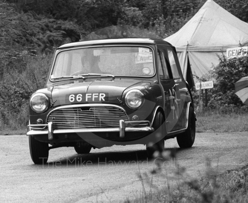R Blacklidge, Austin Mini Cooper S, reg no 66 FFR, Newton Oil Trophy Meeting, Prescott Hill Climb, September, 1967