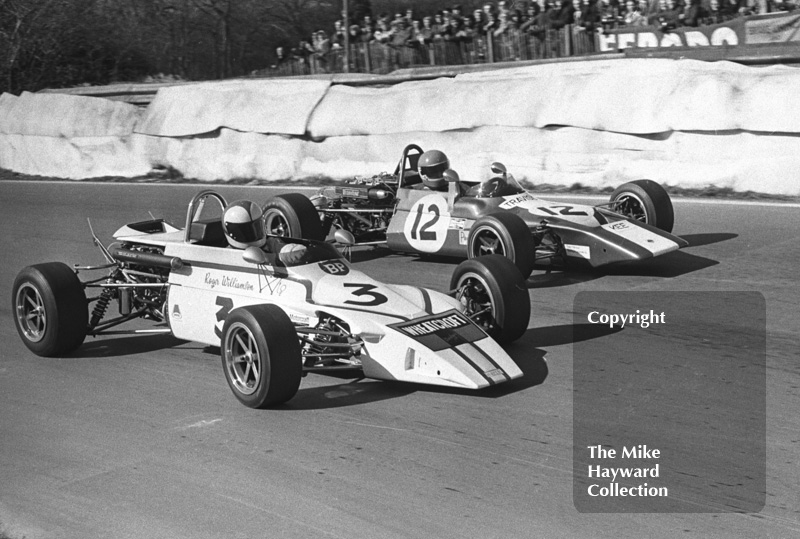 Roger Williamson, Wheatcroft Racing March 723, and Geddes Yeates, Travisco Lotus 69, Mallory Park, Forward Trust 1972.
