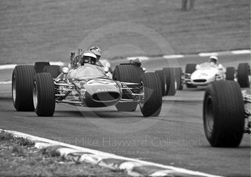 Morris Nunn, Lotus 41, heading for 9th place, F3 Clearways Trophy, British Grand Prix, Brands Hatch, 1968
