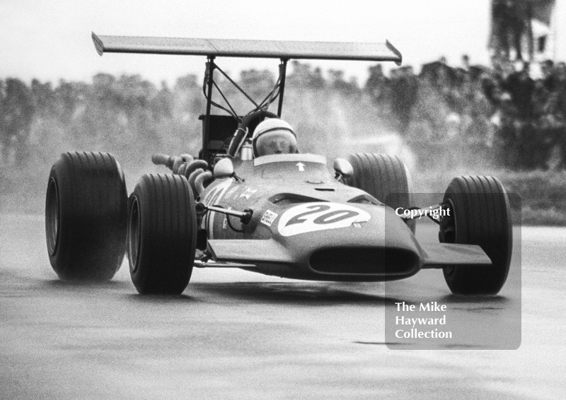 Chris Amon, Ferrari 312 V12, at Copse Corner heading for 10th place, Silverstone, International Trophy 1969.