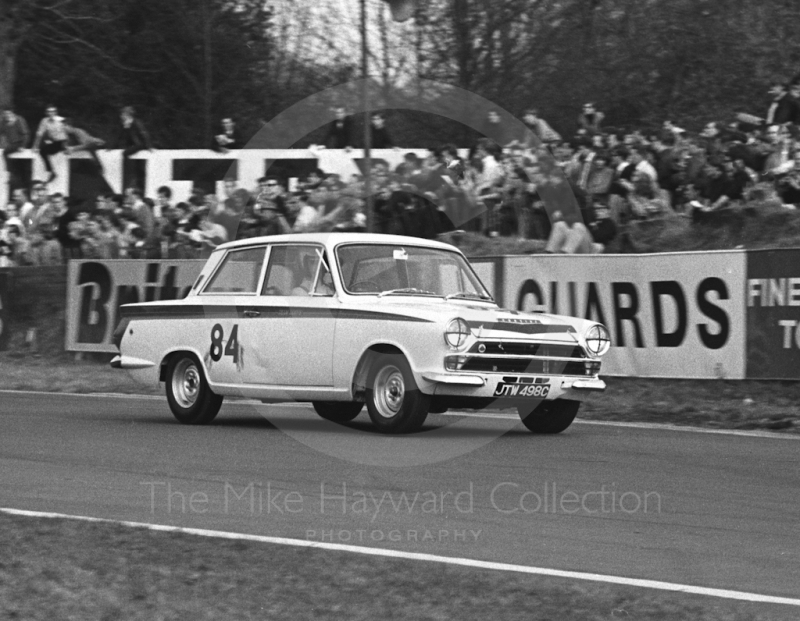 John Whitmore, Lotus Cortina, Old Hall Corner, Oulton Park Spring Race Meeting, 1965
