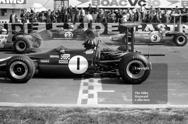 Graham Hill, Roy Winkelmann Lotus 59B, Bill Ivy, Brabham BT23, Jean-Pierre Beltoise, Matra, MS7,&nbsp;Thruxton, Easter Monday 1969.
