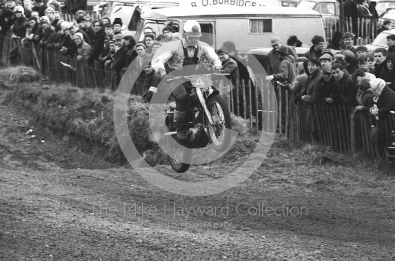 Jeff Smith, BSA, 1966 ACU Championship meeting, Hawkstone.