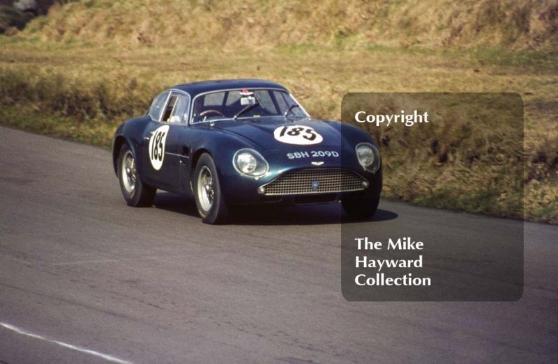 Tom Leake, Aston Martin DB4GT Zagato, SBH 209D, Sports Car Race, Oulton Park, 1969.
