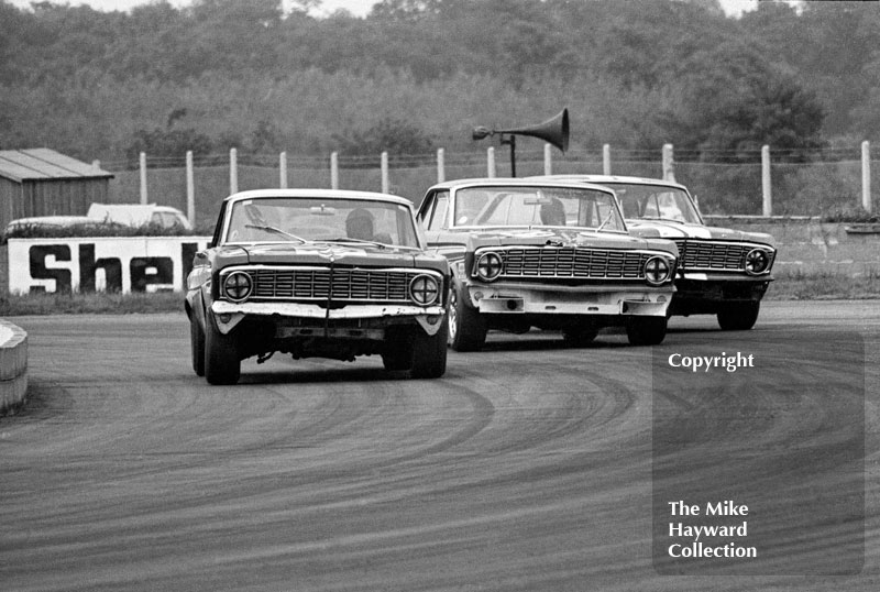 Roy Pierpoint, David Hobbs and Brian Muir, Ford Falcons, 1968 Martini Trophy, Silverstone.
