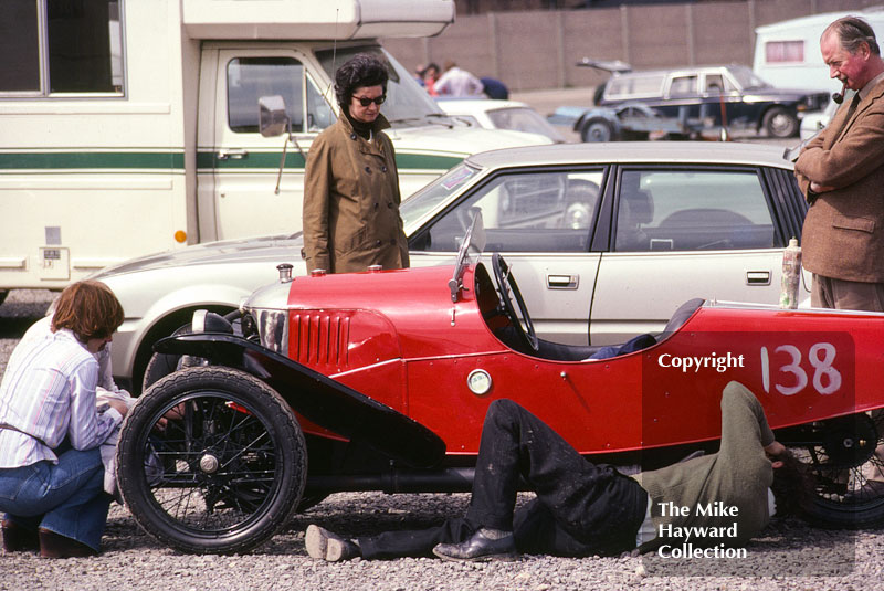 I Dutton's Morgan Aero gets last-minute attention in the paddock, VSCC Donington May 1979
