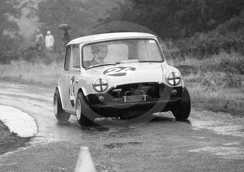 Neil Johnstone, Mini Cooper, Loton Park Hill Climb, 1967.