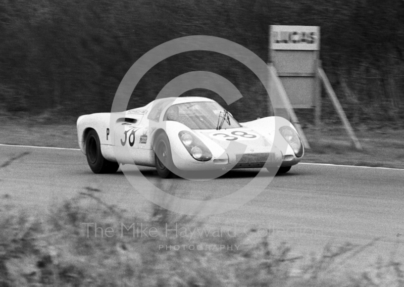 Gerhard Mitter/Ludovico Scarfiotti, Porsche 907 2.2, on the way to 2nd place, BOAC 500, Brands Hatch, 1968
