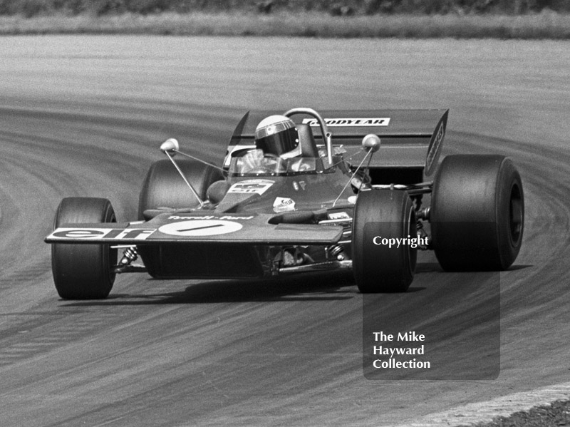 Jackie Stewart, Tyrrell DFV 003, Silverstone International Trophy 1971.

