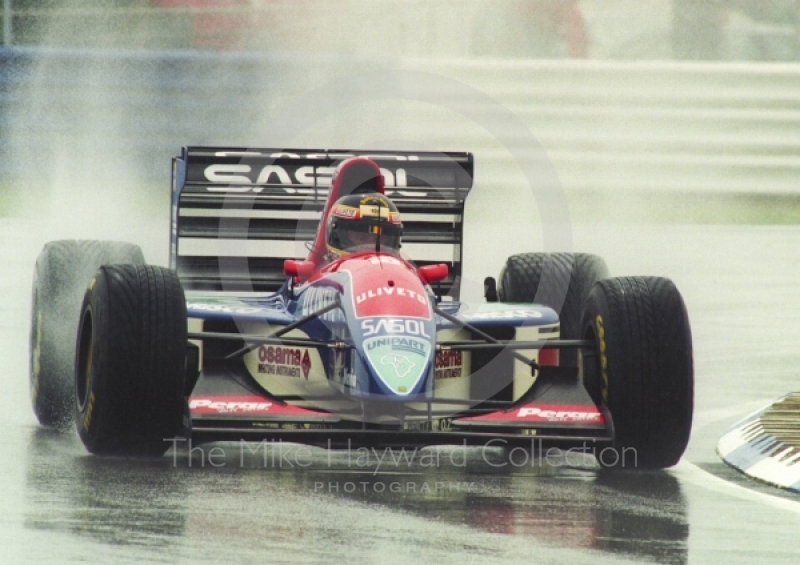 Thierry Boutsen, Jordan 193 Hart, seen during qualifying for the 1993 British Grand Prix at Silverstone.
