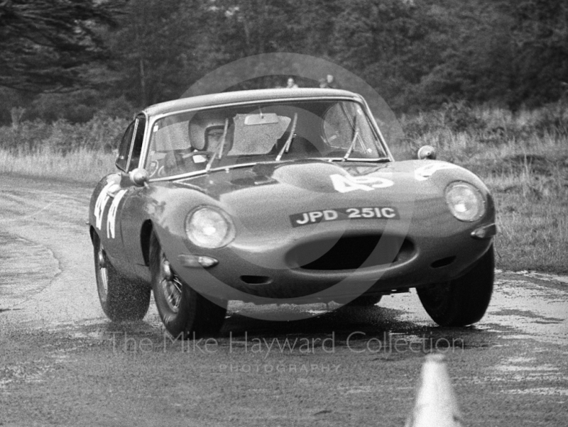 E type Jaguar, reg no JPD 251C, Loton Park Hill Climb, 1967.