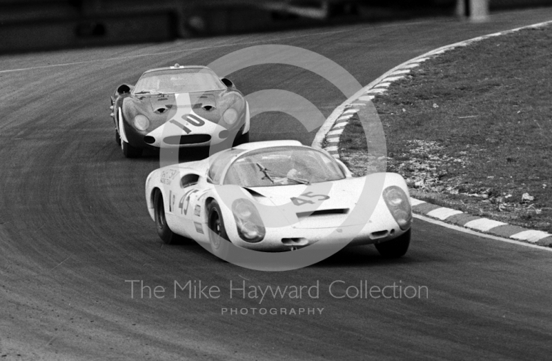 Porsche 910 of Rico Steinemann/ Dieter Spoerry winning the 2 litre prototype class, followed by Roy Pike/Paul Vestey, Ferrari 250 LM #6167,1968 BOAC 500, Brands Hatch
