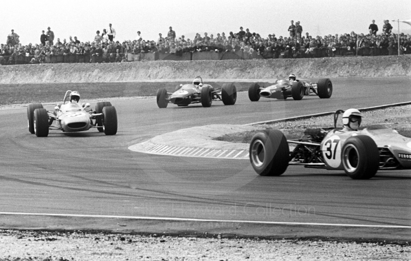 John Cardwell, Bob Gerard Merlyn Mk 12, leads Henri Pescarolo, Matra MS7, Alan Rees, Brabham BT23C and Jack Oliver, Lotus 48, Thruxton Easter Monday F2 International, 1968.
