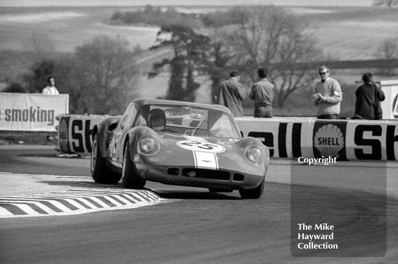 John Lepp, Chevron B8, Wills Embassy Trophy Race, Easter Monday, Thruxton, 1969.
