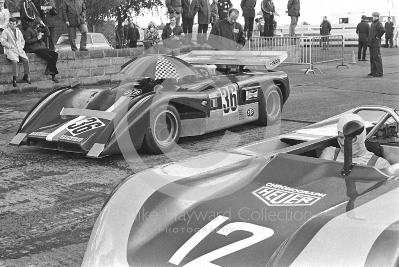 Harald Link, Karasek Porsche, and Teddy Pilette, VDS McLaren M8E Morand Chevrolet 7.5, Silverstone, Super Sports 200 1972.
