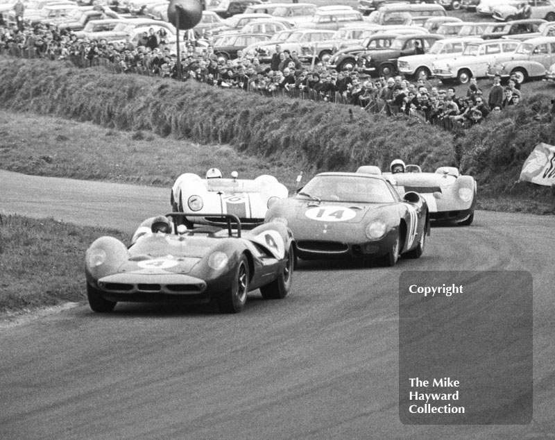 Jim Clark, Lotus 30 4.7litre leads a Ferrari, Bruce McLaren, McLaren Oldsmobile and Denny Hulme, Sid Taylor Brabham BT8, Tourist Trophy, Oulton Park, 1965.
