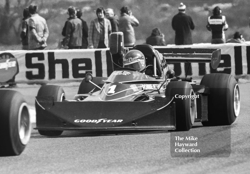 Ronnie Peterson, Project 3 March 752 BMW, Thruxton, Easter Monday 1975.
