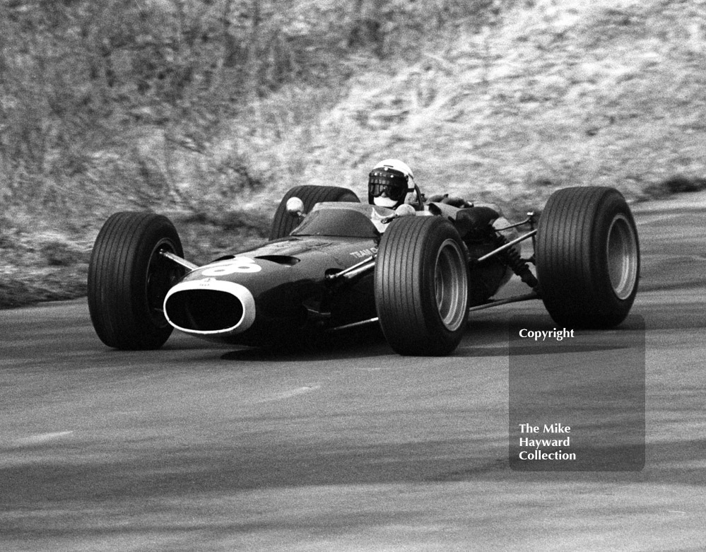Ian Mitchell, Team Charles Clark BRM P261/2614 2 litre, retired with cracked cylinder block liner after six laps, Guards F5000 Championship round, Oulton Park, April 1969.

