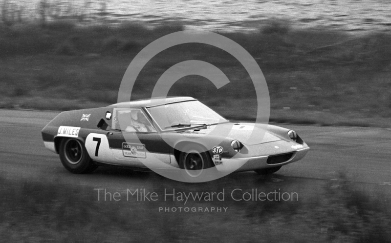 John Miles, Lotus, Oulton Park, Tourist Trophy 1968.
