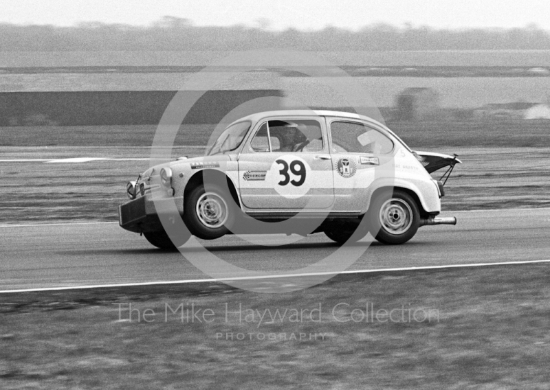 Ab Goedemans, SRT Holland Fiat Abarth 1000 Berlina, Thruxton Easter Monday meeting 1968.
