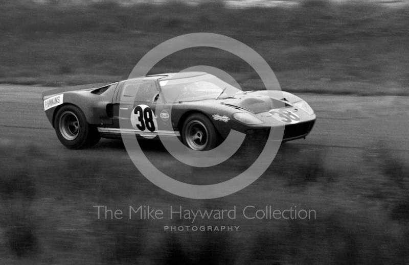 Paul Hawkins, Ford GT40, Oulton Park, Tourist Trophy 1968.

