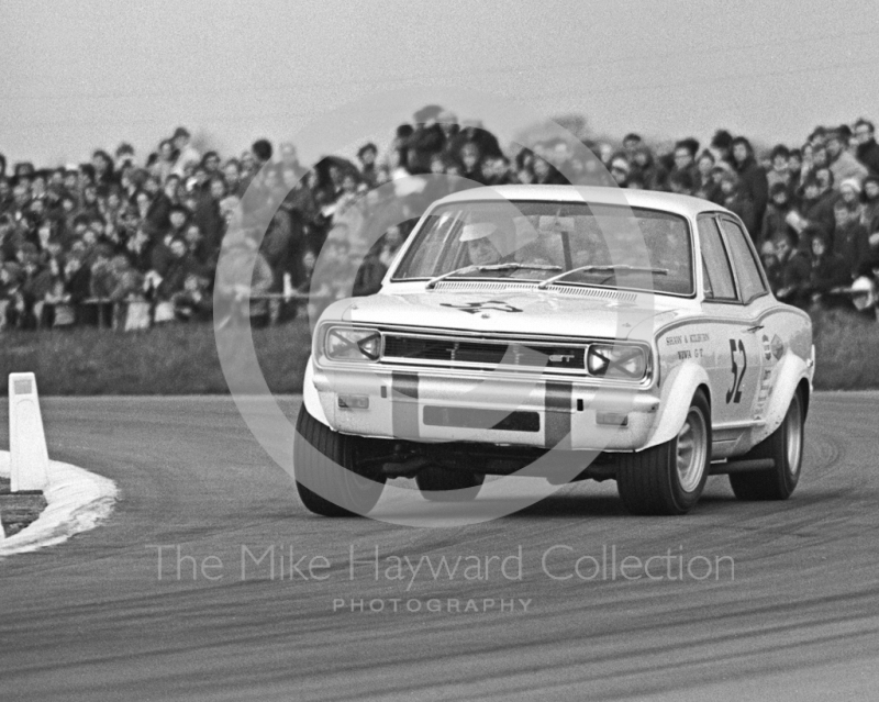 Gerry Marshall, Vauxhall Viva GT, Silverstone, International Trophy meeting 1970.
