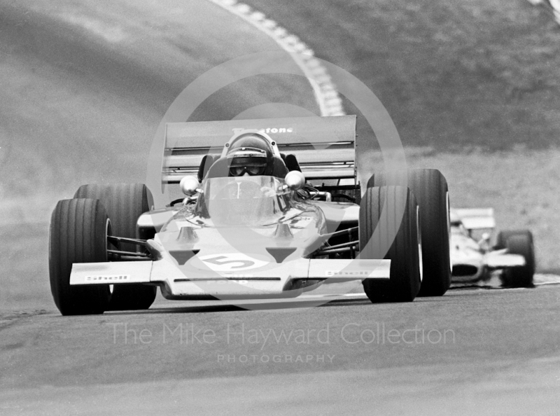 Race winner Jochen Rindt, Gold Leaf Team Lotus 72C, at Druids Hairpin, Brands Hatch, British Grand Prix 1970.
