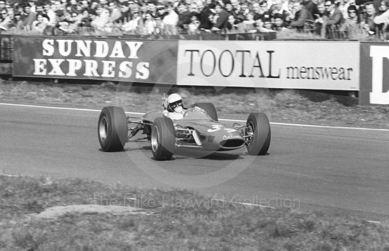 Morris Nunn, Astrali Lotus 41, shows Tootal commitment, BRSCC Trophy, Formula 3, Oulton Park, 1968.
