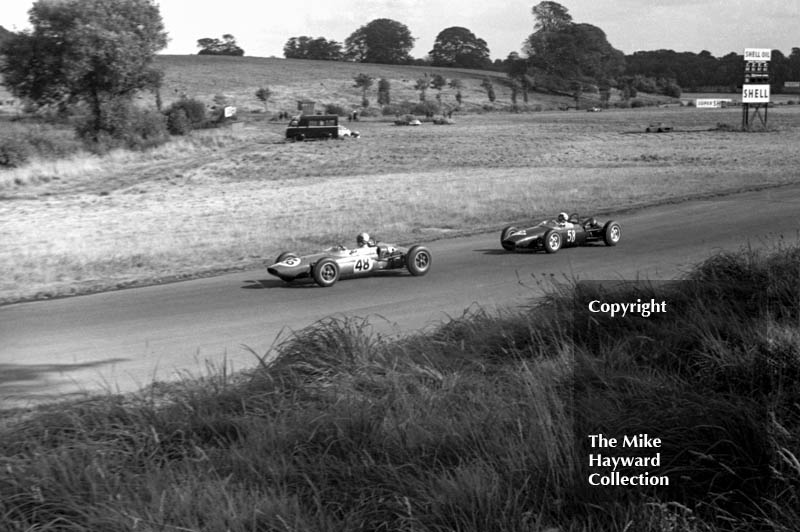 David Porter, Lotus 27, Clive Baker, Brabham BT6, Oulton Park Gold Cup, 1964.
