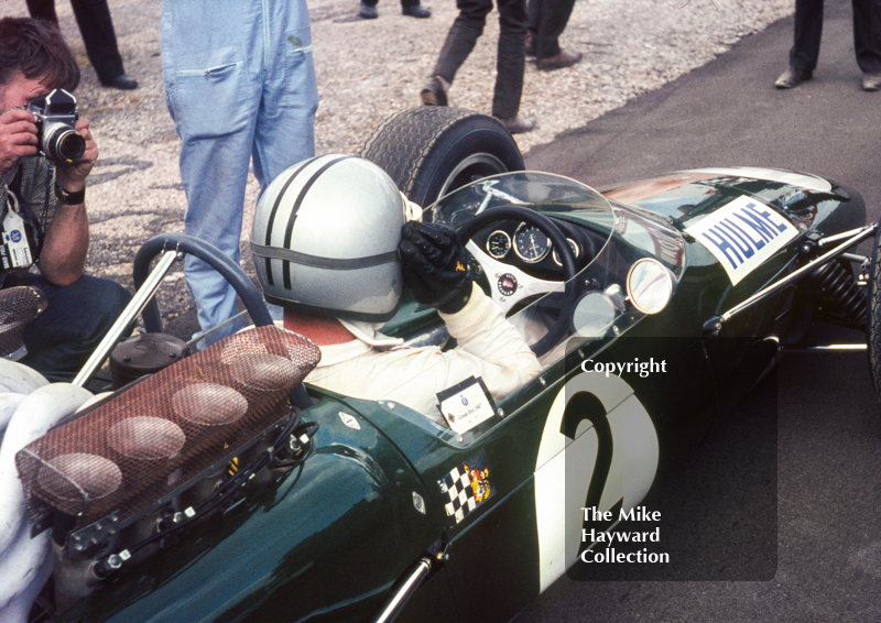 Denny Hulme, Repco Brabham V8 BT24/2, Silverstone, 1967 British Grand Prix.
