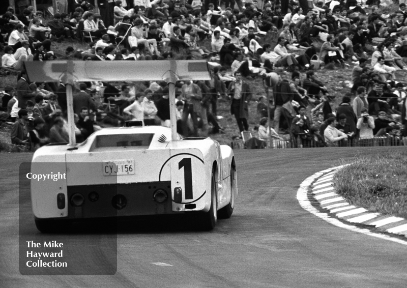 Phil Hill/Mike Spence, Chaparral 2F, Brands Hatch, BOAC 500 1967.
