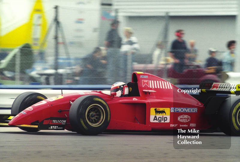 Jean Alesi, Ferrari 412T2, Silverstone, British Grand Prix 1995.
