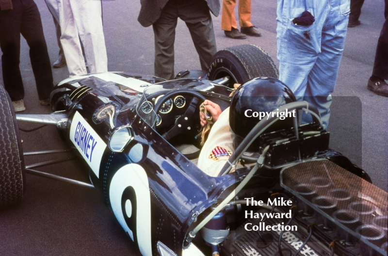 Dan Gurney in his Eagle Weslake V12 104 on the grid at Silverstone before the start of the 1967 British Grand Prix.
