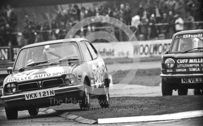 Danny Alderton, Honda Civic, Britax Production Saloon Car Race, European F2 Championship meeting, Silverstone 1975.
