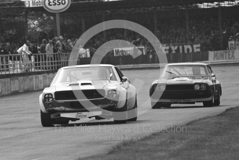 David Howes, American Motors Javelin 6.4, and Brian Muir, Wiggins Teape Ford Capri V6, saloon car race, Super Sports 200 meeting, Silverstone, 1972.
