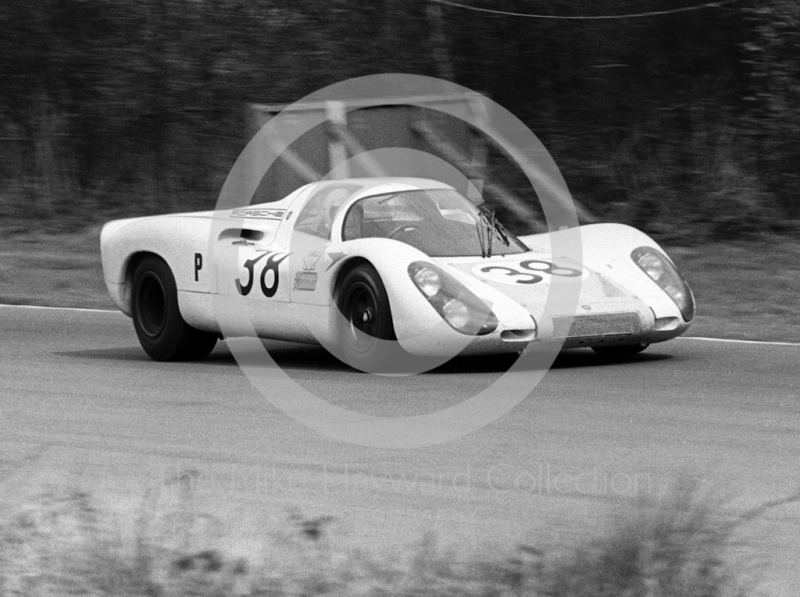 Gerhard Mitter/Ludovico Scarfiotti Porsche 907 2.2, BOAC 500, Brands Hatch, 1968
