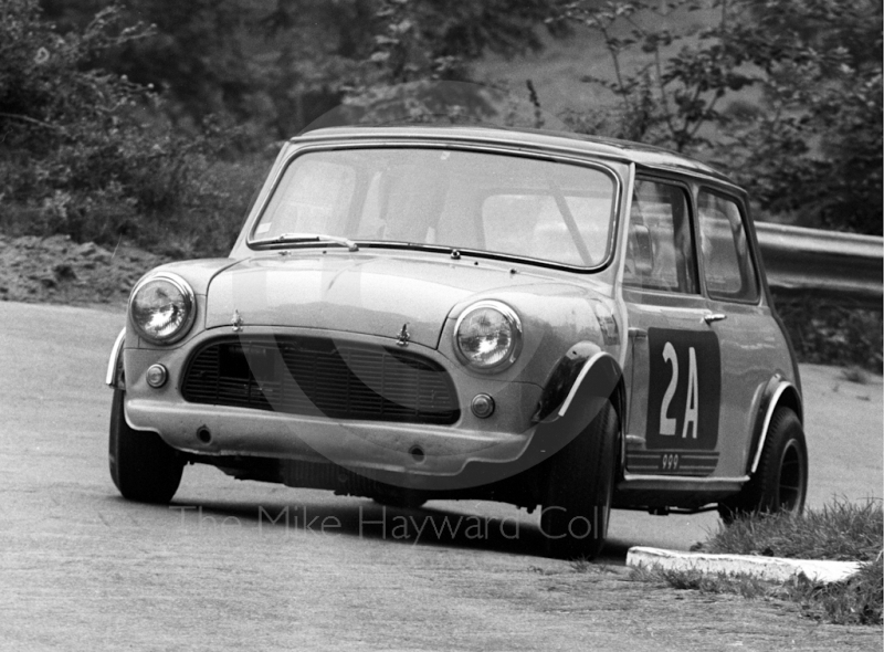 A Hutcheon, Mini Cooper 999cc, Newton Oil Trophy Meeting, Prescott, 1968.