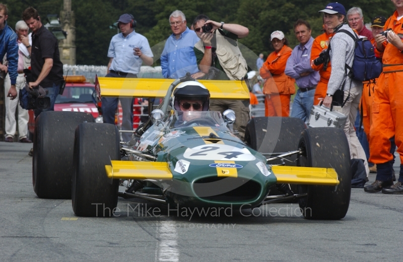 Jack Brabham demonstrates a 1969 Brabham BT26, Oulton Park Gold Cup meeting, 2002.