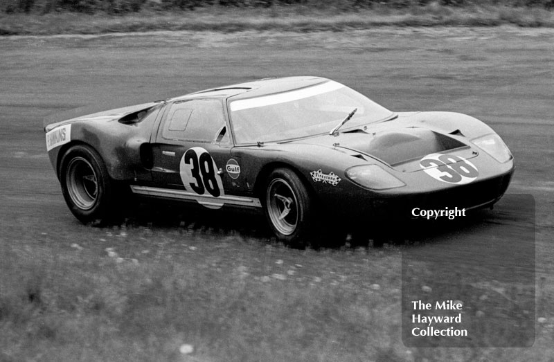 Paul Hawkins, Ford GT40, Oulton Park, Tourist Trophy 1968.
